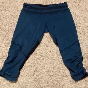 Lulu lemon yoga pants, mid length